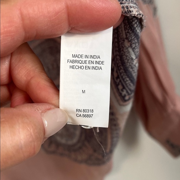 Lucky Brand NWOT Blush and Grey Paisley Bohemian Cotton Blouse, Size M - Picture 11 of 13